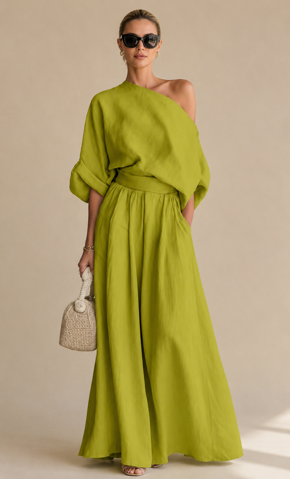 Lisa | Off-shoulder-toppi ja istuvat housut
