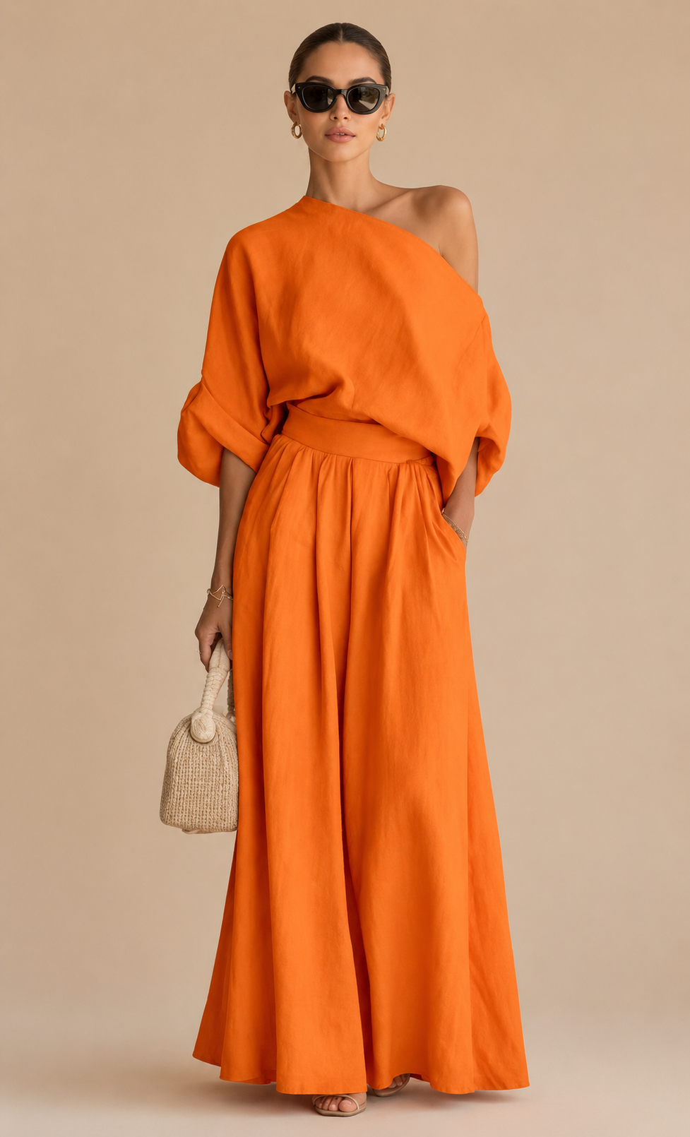 Lisa | Off-shoulder-toppi ja istuvat housut