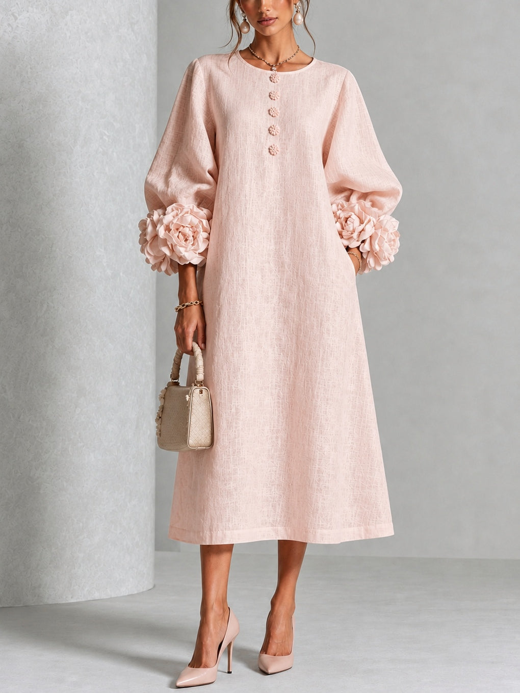 Vestido Midi Rosa con Botones Florales y Mangas Florales Extravagantes